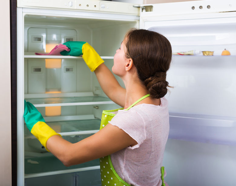 How to Clean the Kitchen Appliances in Your Rental Property